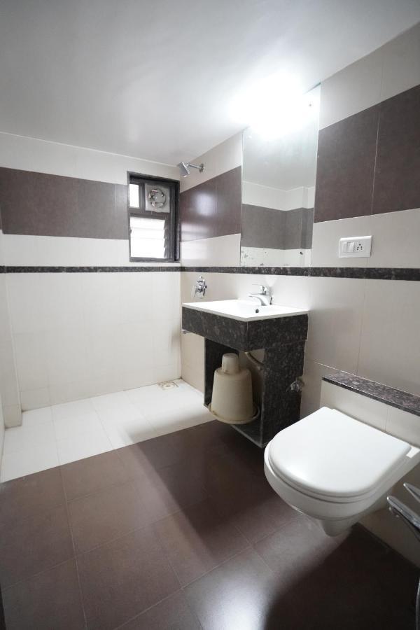 Hotel Ravi Residency Nadiad Exterior photo